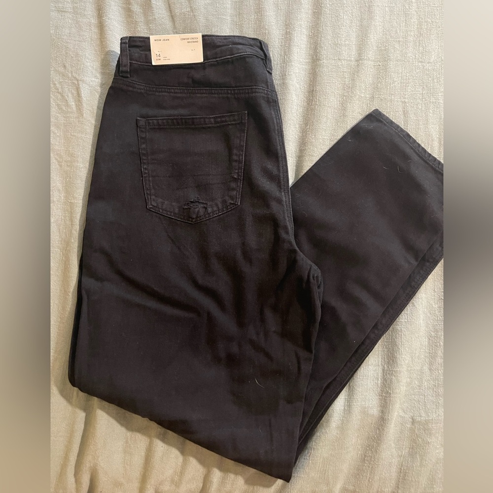 NWT American eagle black mom jeans